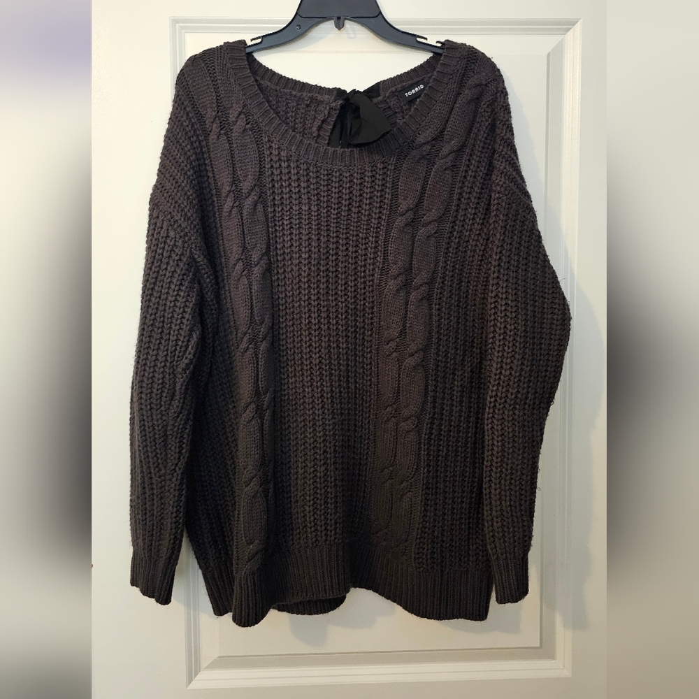Torrid Charcoal Cable Knit Sweater With Ribbon Tie Keyhole Back